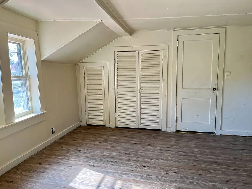 2 bed, 1155 sqft, $1,850 — Photo 3