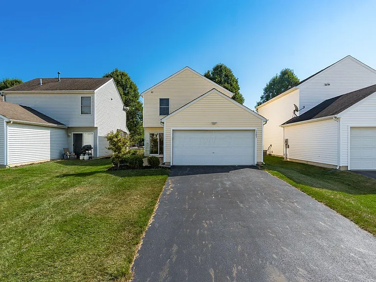 1383 Pansy St #200 — Photo 34
