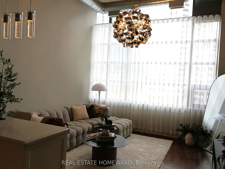637 Lake Shore Blvd W #315 — Photo 8