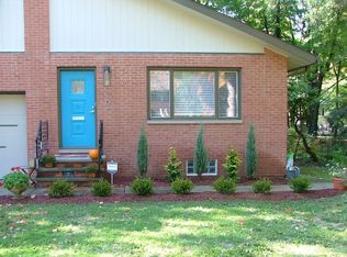 2306 Lamberton Rd, Cleveland Heights, OH 44118