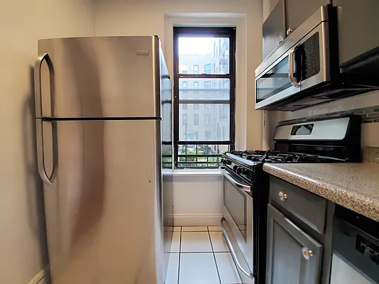 Rented by Living New York | media 7