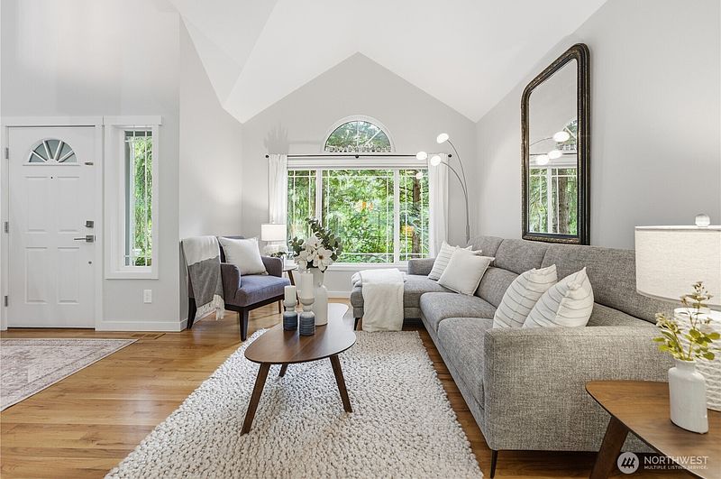 4th image of 27621 NE Quail Creek Drive