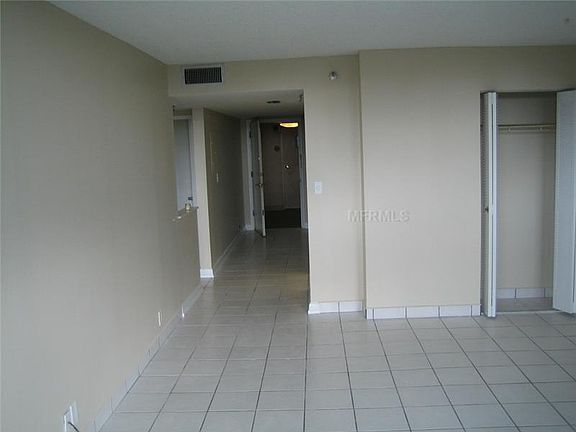 4th image of 400 E Colonial Dr APT 610