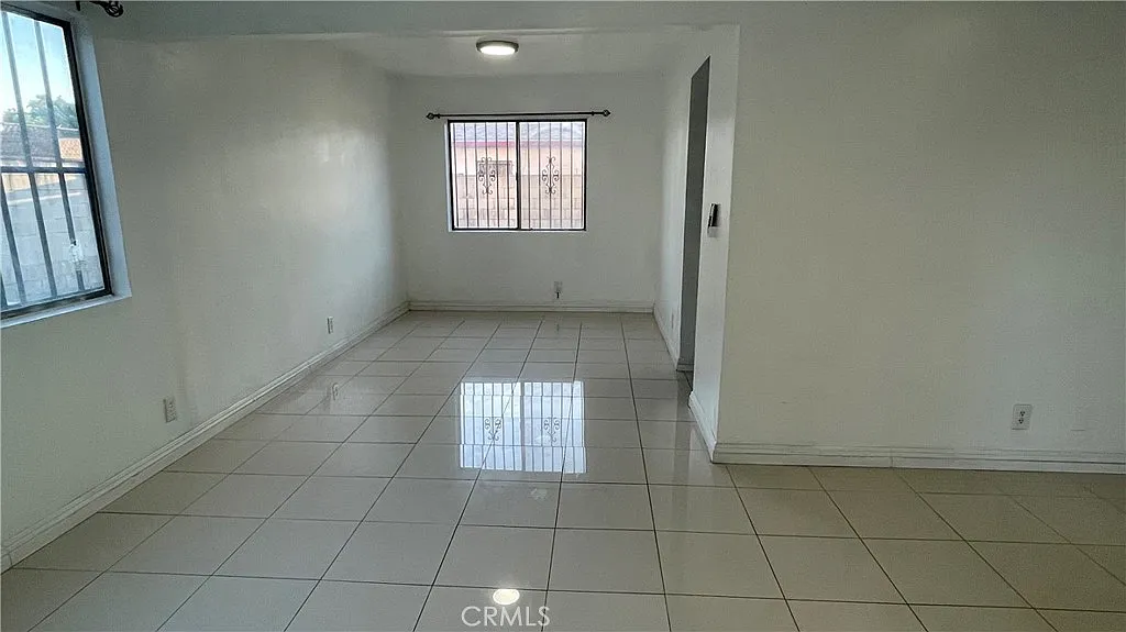 3 bed, 1.5 bath, 1150 sqft, $3,050 — Photo 4