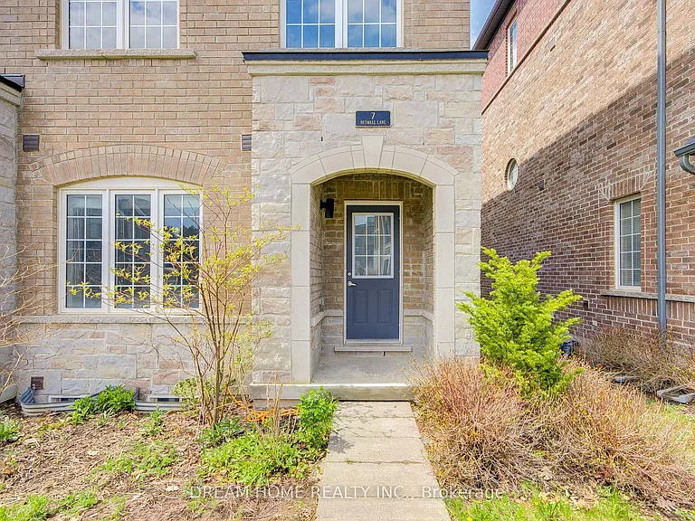 7 Heswall Ln — Photo 2