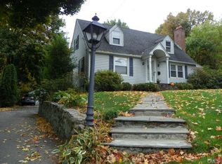 327 Fairfield Woods Rd, Fairfield, CT 06825