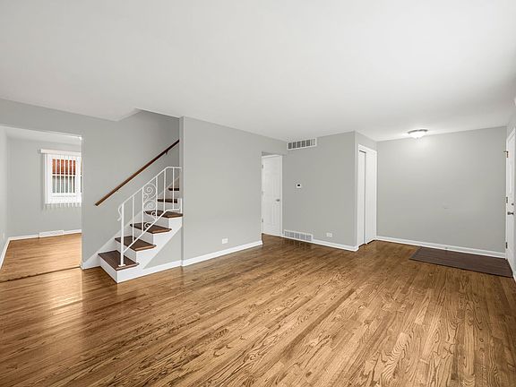 2nd image of 511 James Ct Unit C