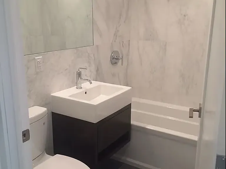 139 Meserole St #2A — Photo 6