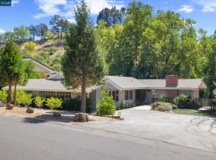 46 Park Lane Dr, Orinda, CA 94563