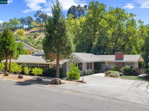 46 Park Lane Dr, Orinda, CA 94563