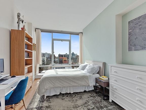 4th image of 30 Bayard St APT 6E