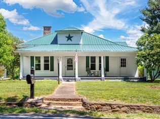 884 N Canton Rd, Canton, NC 28716