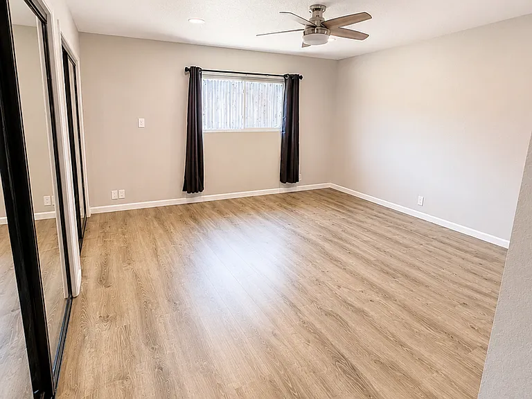 708 Meadow Way — Photo 14