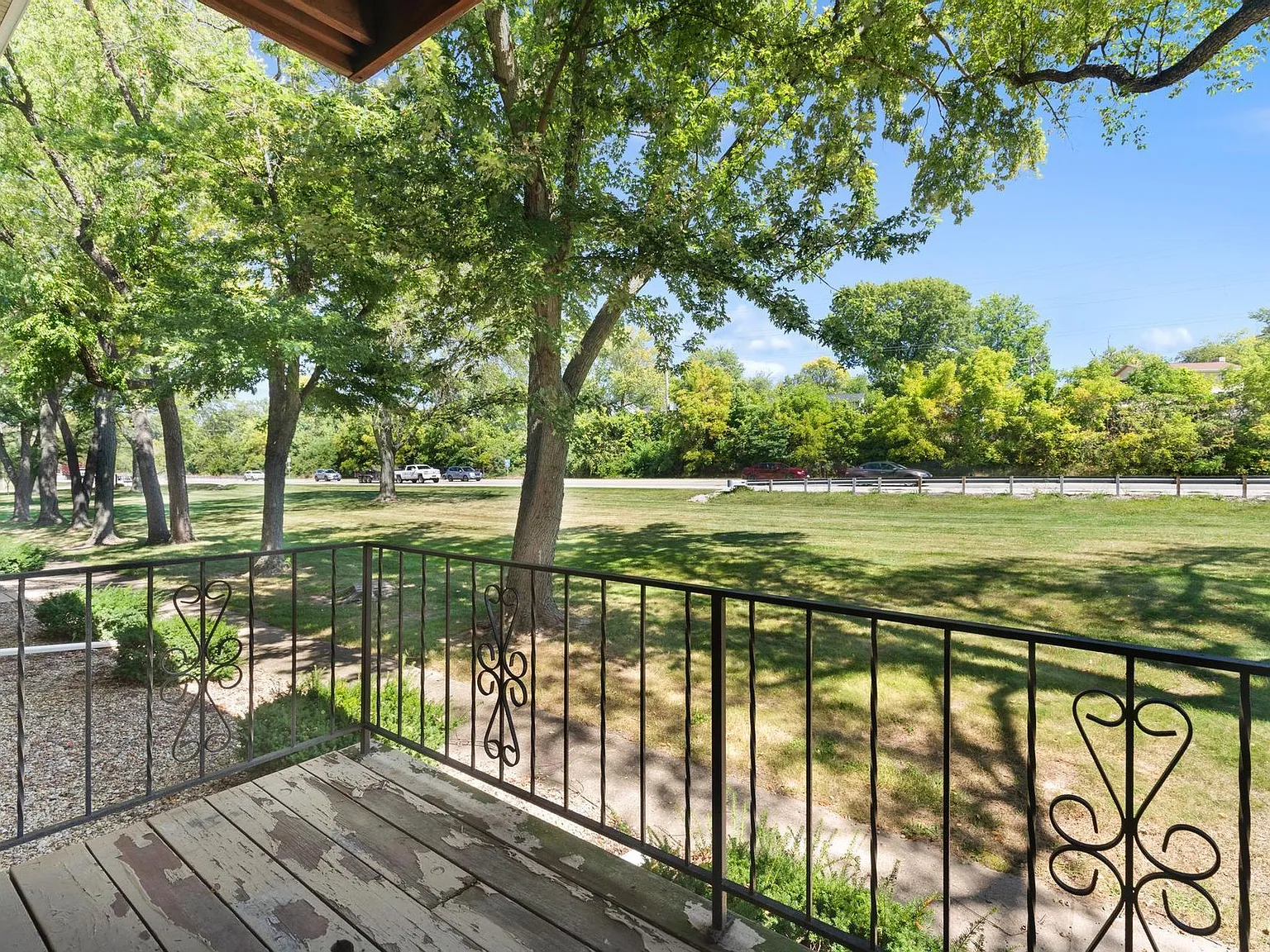 Brookview Apartments | Spacious Floor Plans & Scenic Views — Photo 4