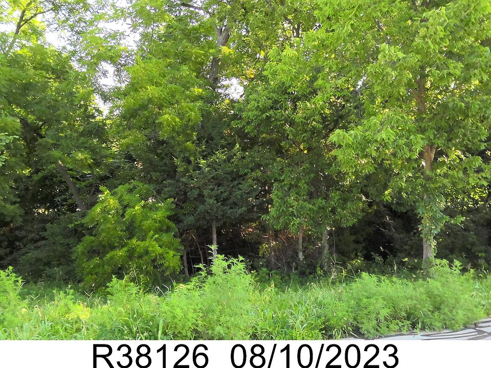 2nd image of 1200 Indiana St