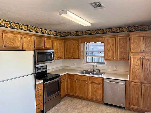 4th image of 4530 Hardwood Dr
