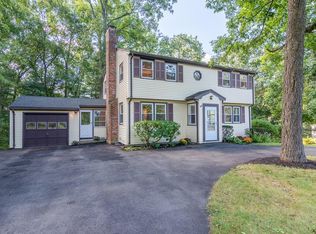 25 Morningside Ave, Natick, MA 01760