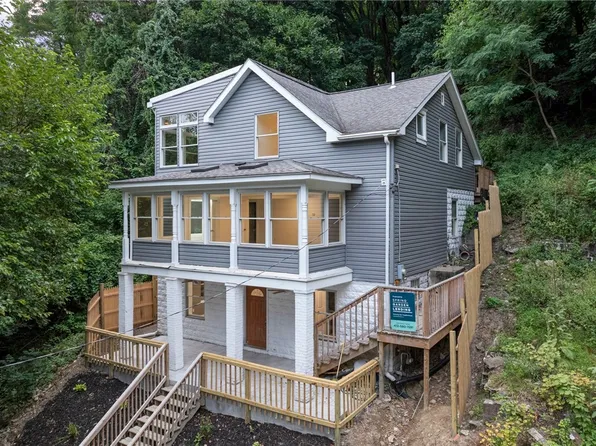 875 Dickson Rd, Sewickley, PA 15143