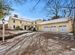 47 William Fairfield Dr, Wenham, MA 01984
