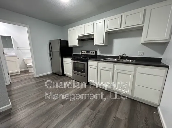 123.5 N Main St, Maryville, MO