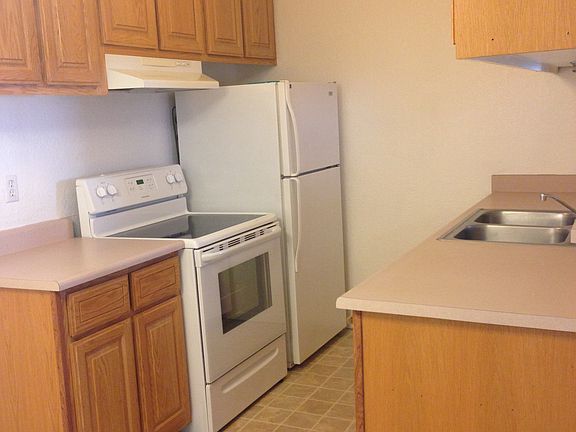 2nd image of 700 McCoy Ct APT 25