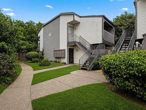 2nd image of 7200 Clarewood Dr APT 1700