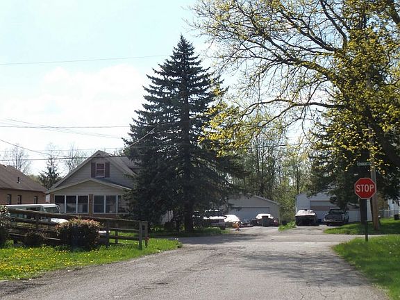 4th image of 203 S Dunlap Ave