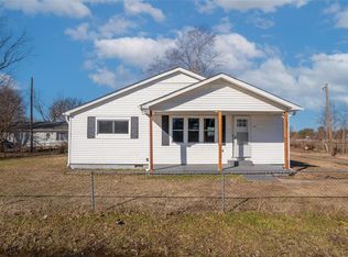 903 Victory St, Lilbourn, MO 63862