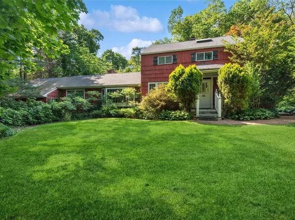 76 Old Indian Head Road, Commack, NY 11725