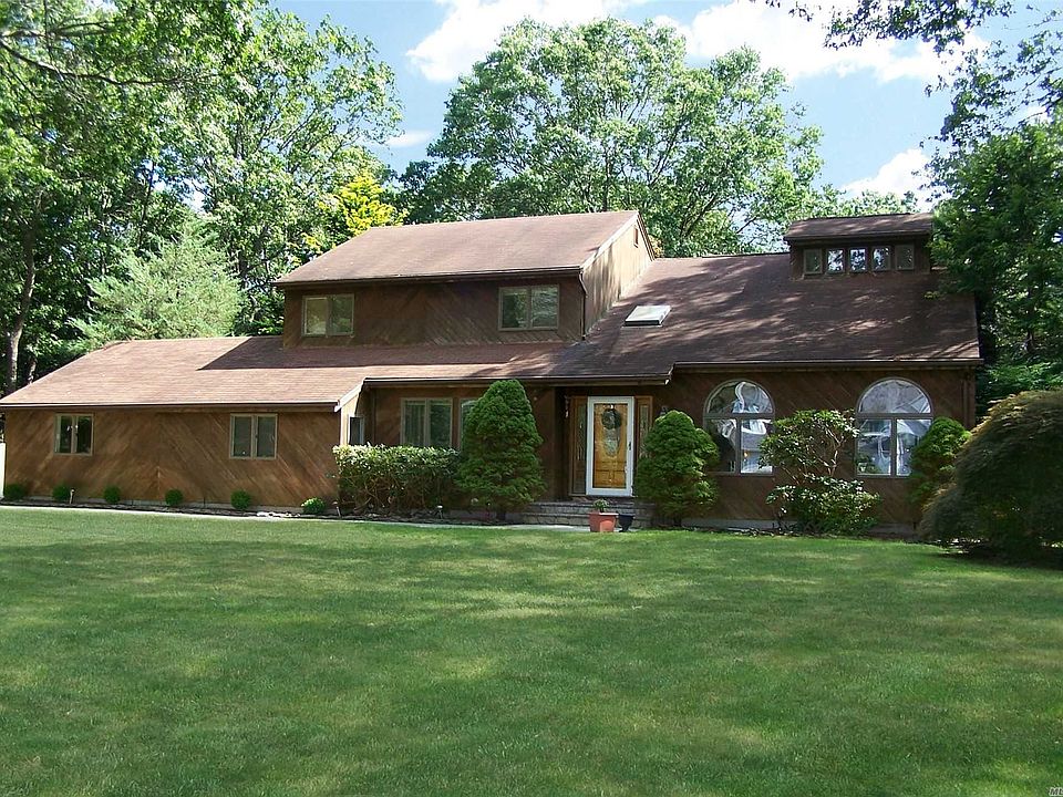 1st image of 6 Lorraine Ct