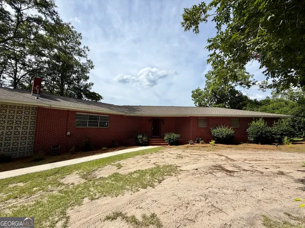 8 Roundtree St, Statesboro, GA 30458