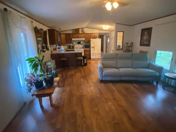 8411 Lucena St, Navarre, FL 32566