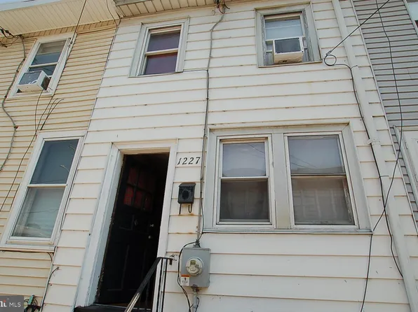 1227 Lobdell St, Wilmington, DE 19801
