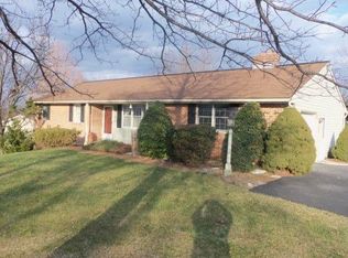 815 Laurel Ave, Lititz, PA 17543