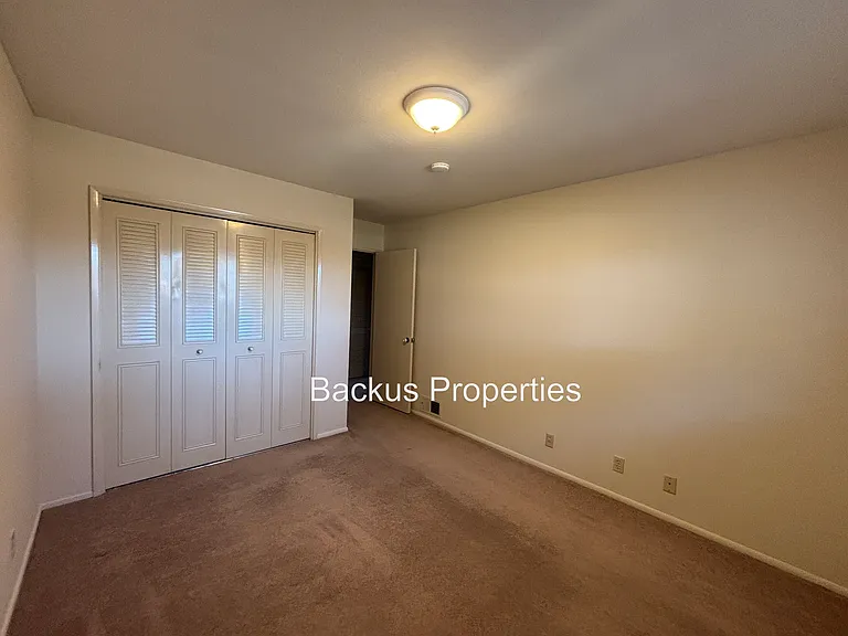 1150 San Diego Dr — Photo 20