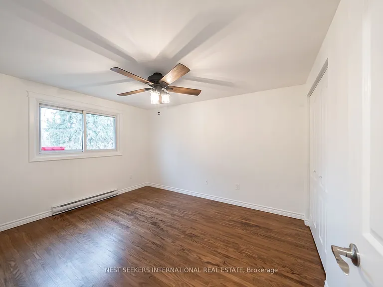 24 Thorncrest Rd — Photo 17