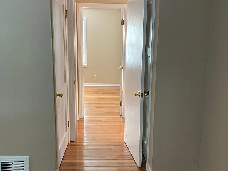 1605 Richmond Rd — Photo 36