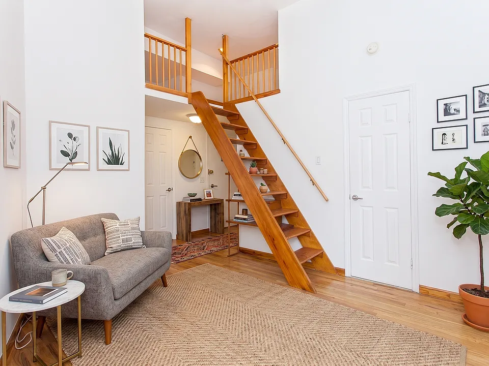 303 W 11th St #2-A