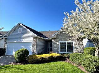 108 Bears Paw Dr, Elyria, OH 44035