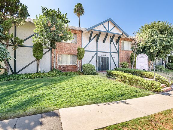 3rd image of 6835 Variel Ave #33