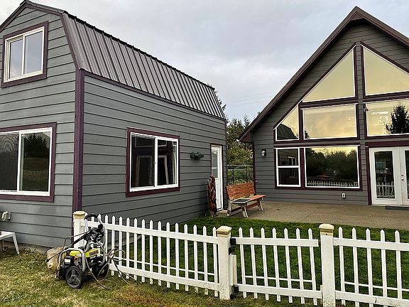 5th image of 351 Canal Dr SE