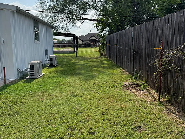 119 Wayman Dr — Photo 2