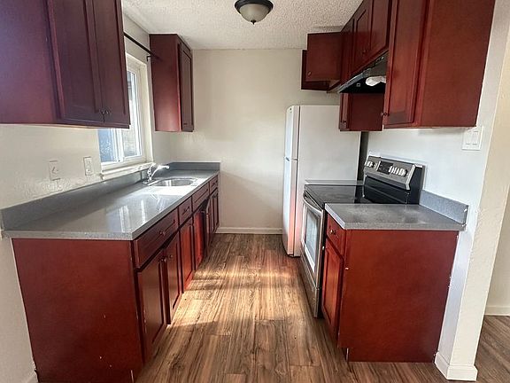 4th image of 308 Lux Ave APT 12