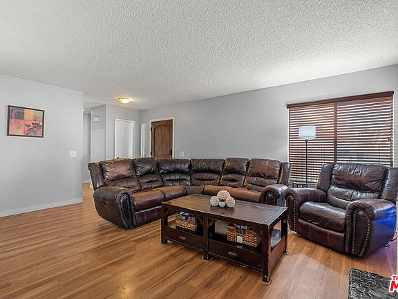 5th image of 29357 Reading Rd