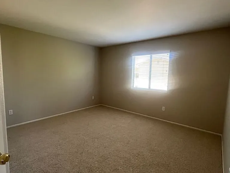 1443 Roadrunner Dr — Photo 21