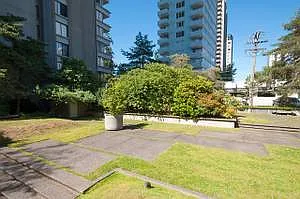 2075 Comox St #505 — Photo 6