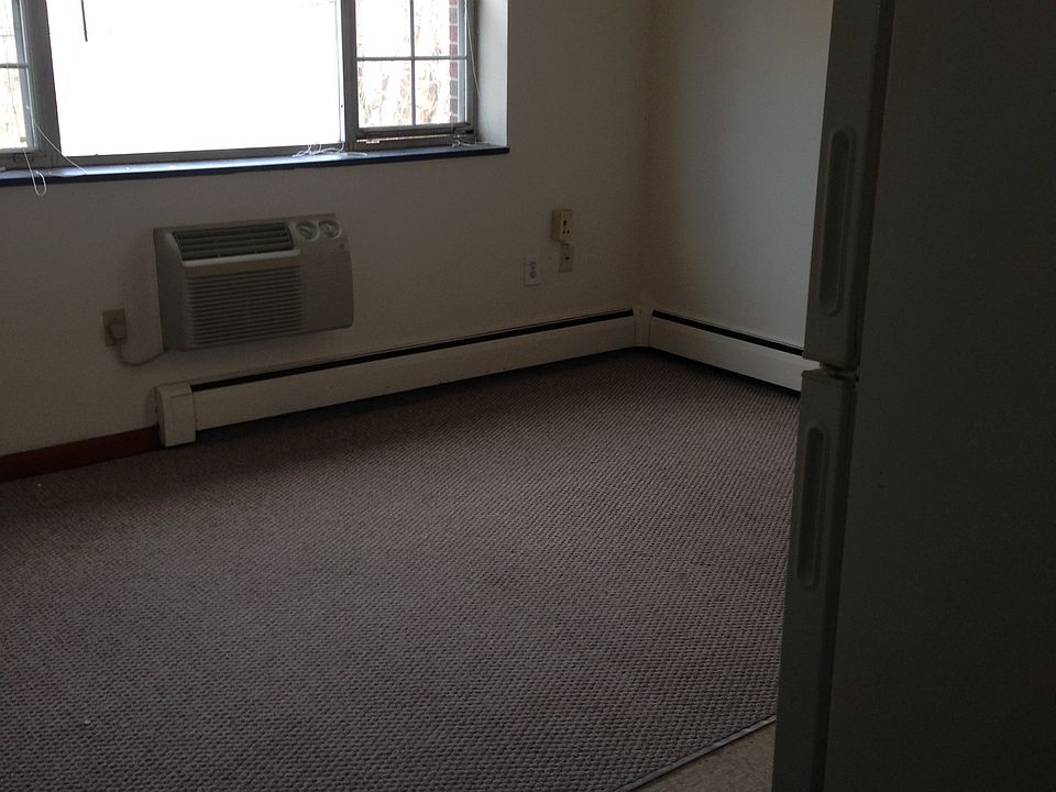 2nd image of 1490 Massachusetts Ave APT 6