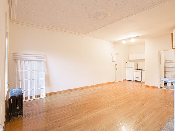 3rd image of 331 E 17th St APT 4