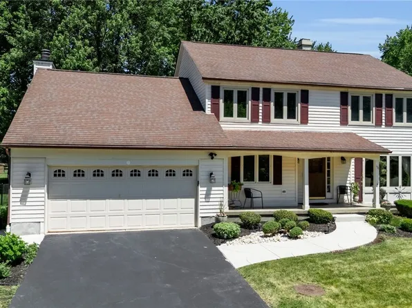 178 Daven Dr, Getzville, NY 14068