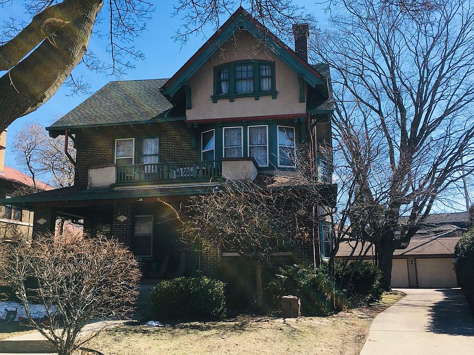 1st image of 4759 W Woodlawn Ct #4761